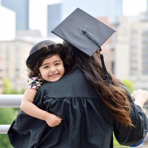 Meet your Posher, Adela